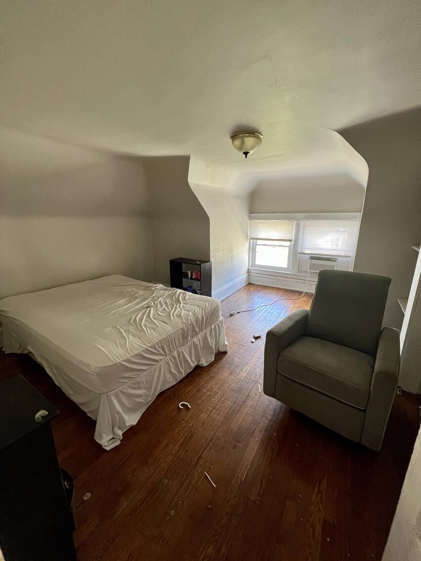 Image for SOLD $108,900 - Triplex Near the Capitol Selling to the Highest Bidder