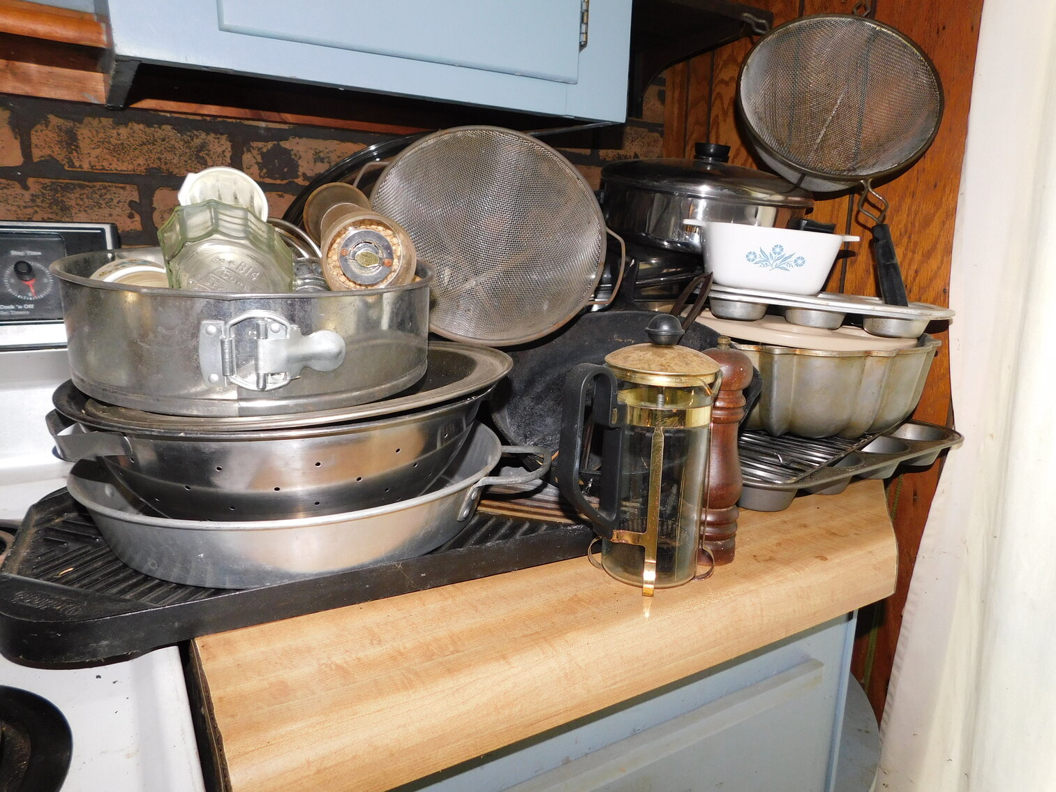 Image for Hepzibah, WV - Household Estate Auction: Ford Bronco, Yamaha Motorcycles, Tools, Household Items, and More!