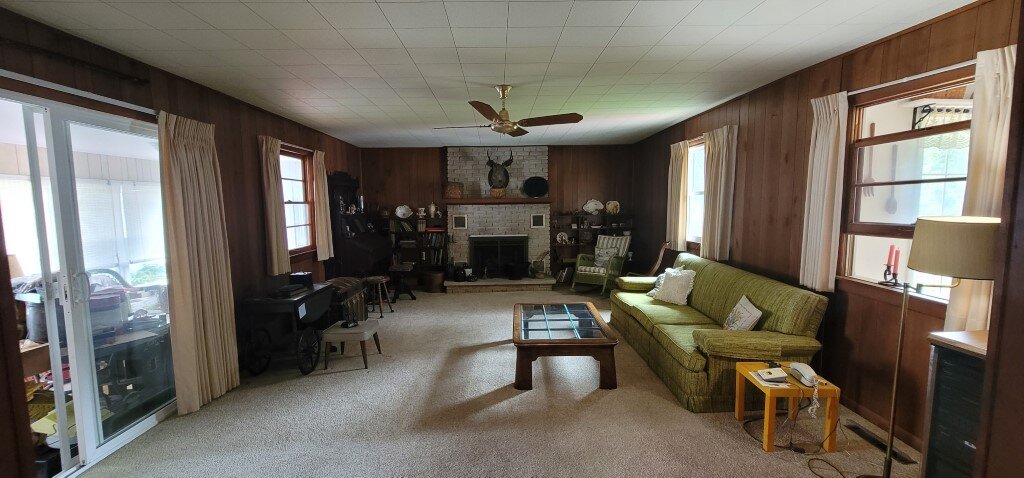 Image for 3 Bed, 2 Bath Live & Online Real Estate Auction Carterville, IL