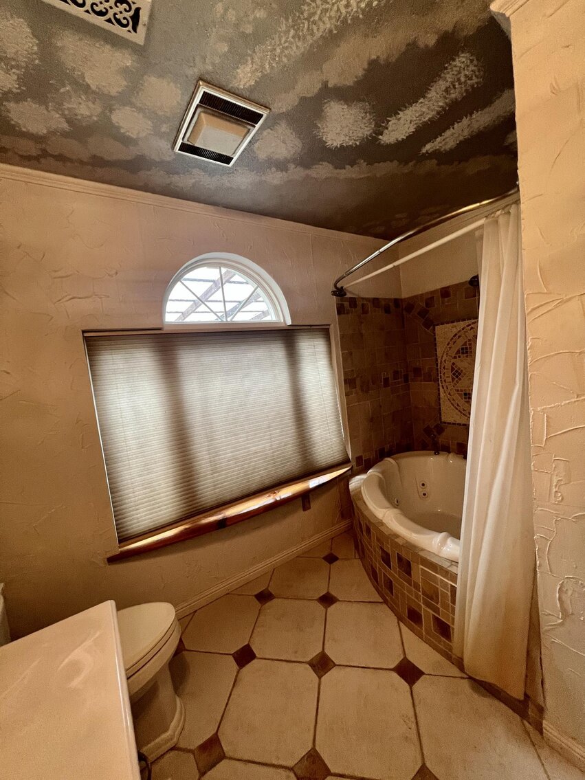 Image for SOLD $220,000 - Beautiful 4 Bedroom Brick Home on 8 Acres