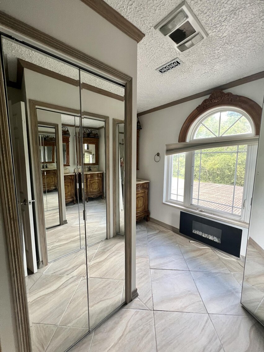 Image for SOLD $220,000 - Beautiful 4 Bedroom Brick Home on 8 Acres