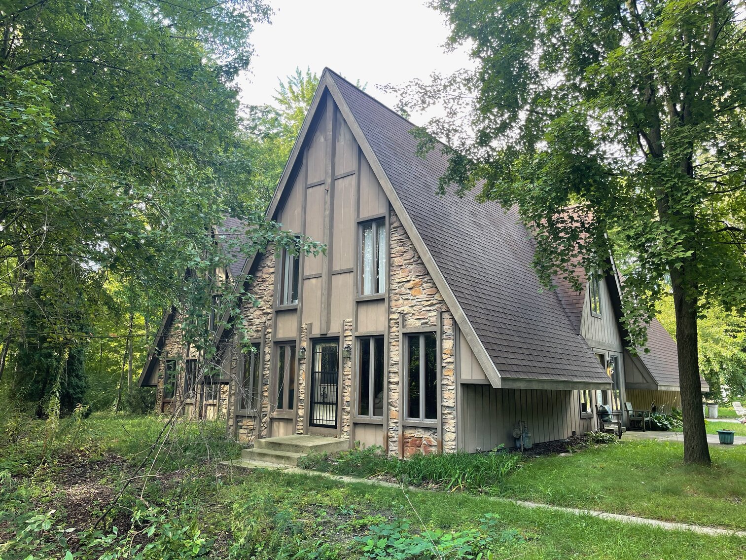 Image for MINIMUM BID AUCTION $175,000! 832 S Centennial Rd