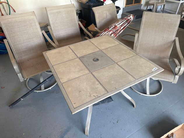 Image for (Toledo OH) Sewing Machine, Furniture, Home Decor, Glassware (N. Watercrest)