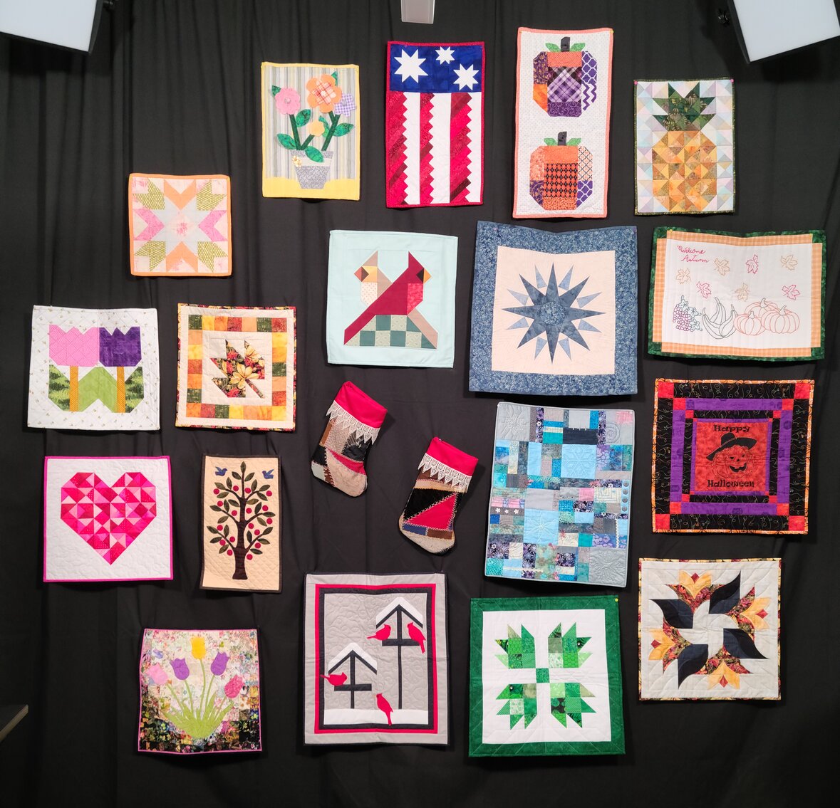 Image for Morgantown, WV – Country Roads Quilt Guild Benefit Auction – Quilt Walk!
