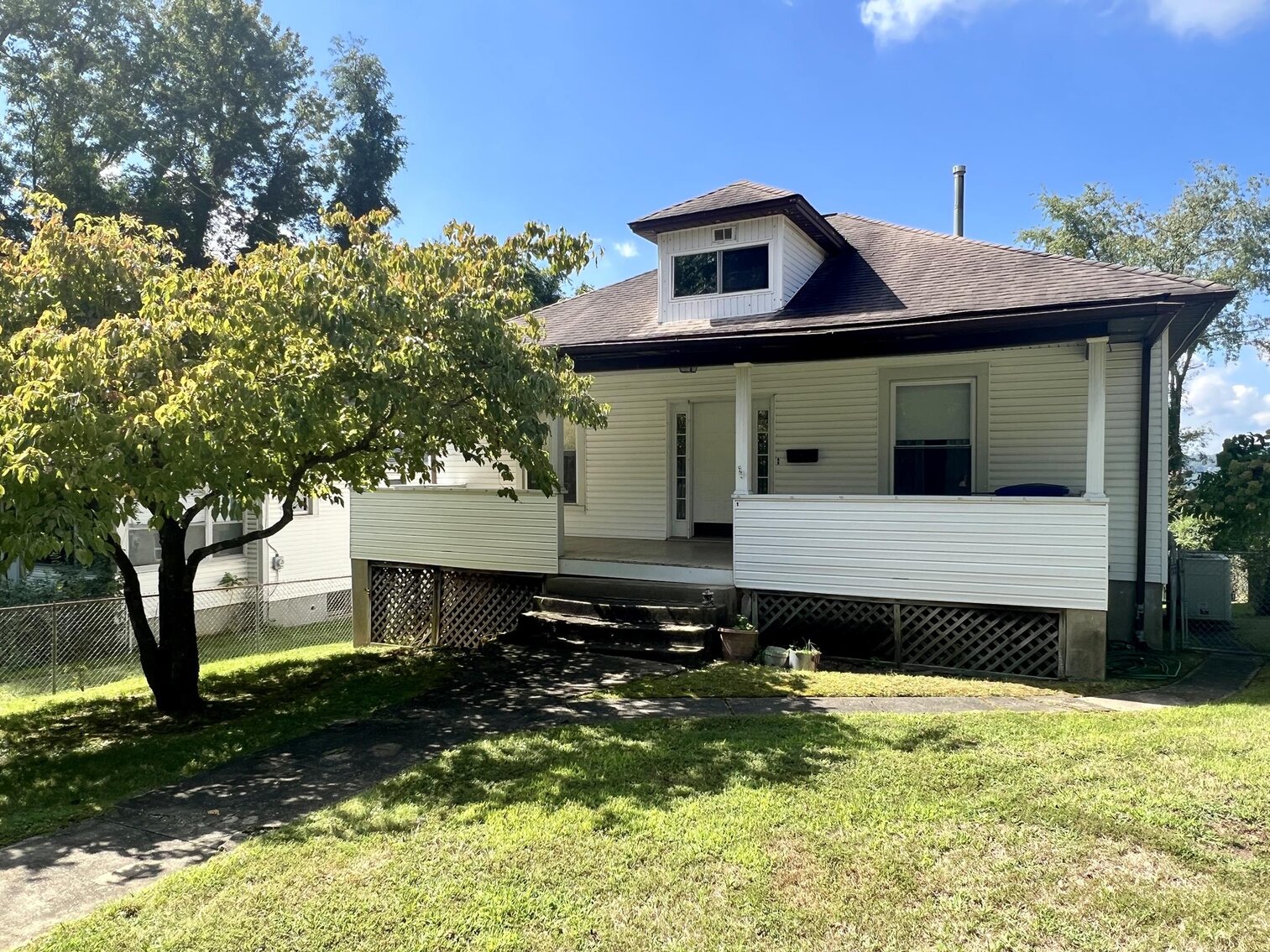 Image for SOLD $77,000 - Beautiful & Original 4-Bedroom Home in Quiet Subdivision