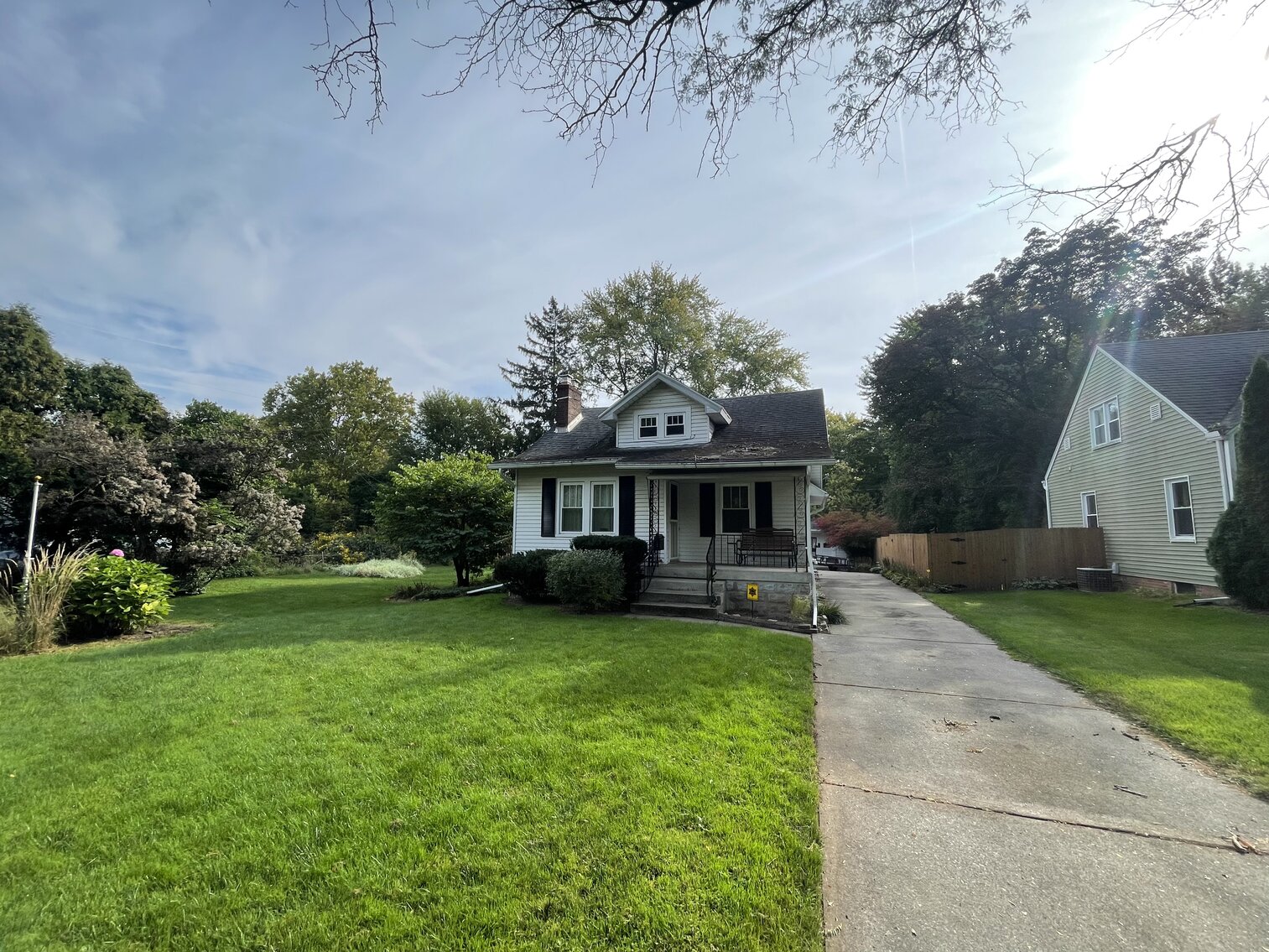 Image for MINIMUM BID AUCTION $69,000! 2025 Hogarth Rd