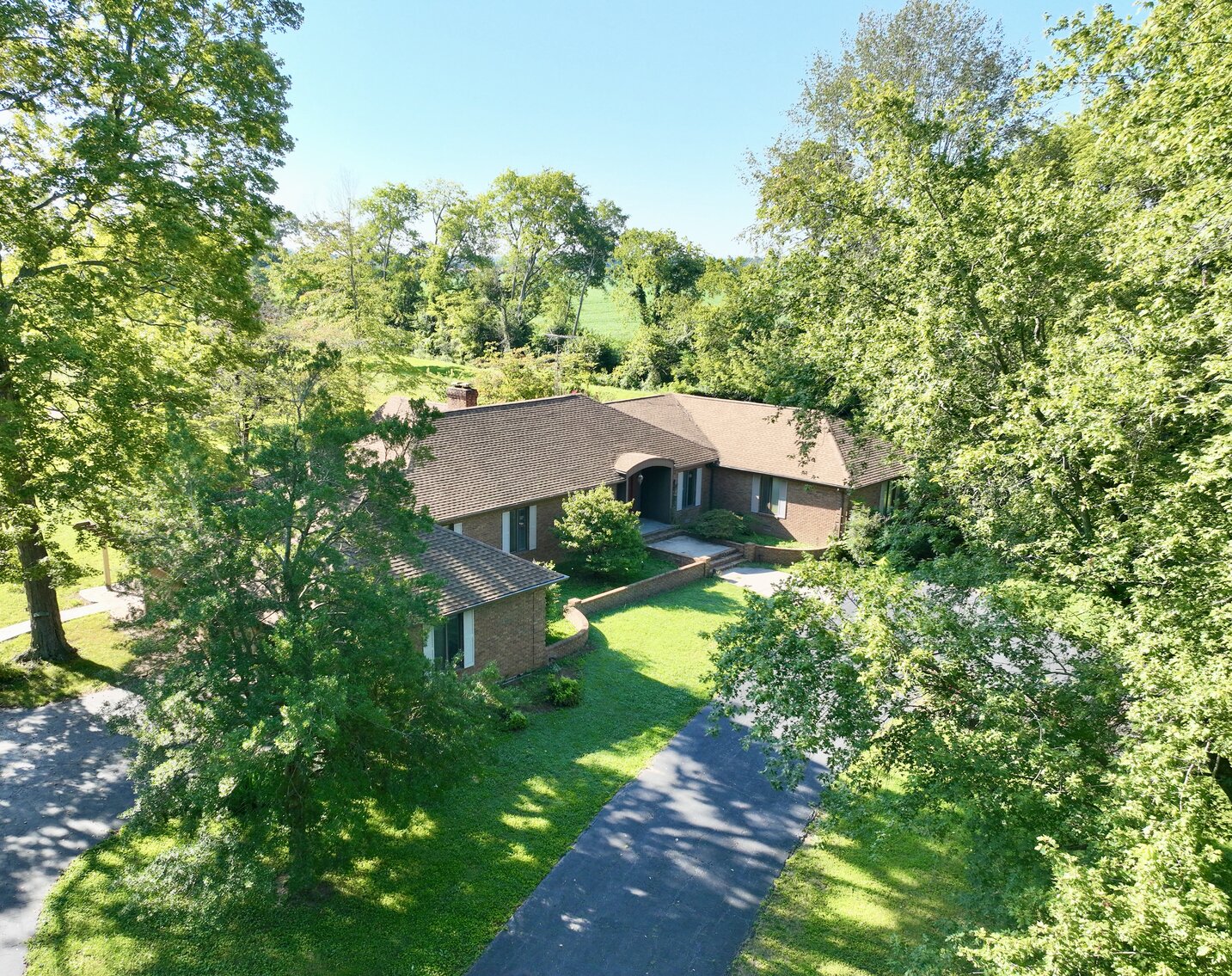 Image for 8145 Newstead Rd., Real Estate & Personal Property Auction