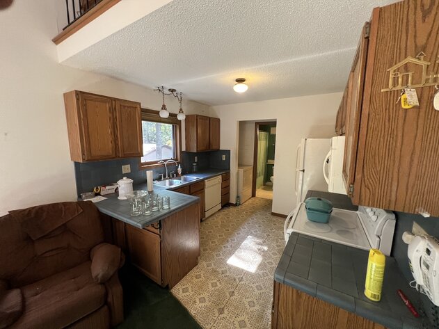 Image for Laona, Wi. Real-Estate Auction ** Home on Silver Lake  ** Sold $352,000