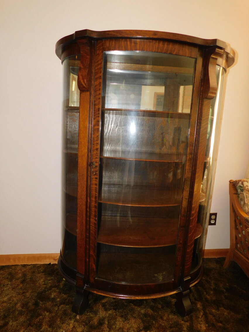 Image for Summersville, WV – Estate of Thomas & Camilla Whitlock: Gravely Lawn Tractor, Antique & Modern Furniture, Glassware, Cast Iron, and much More!