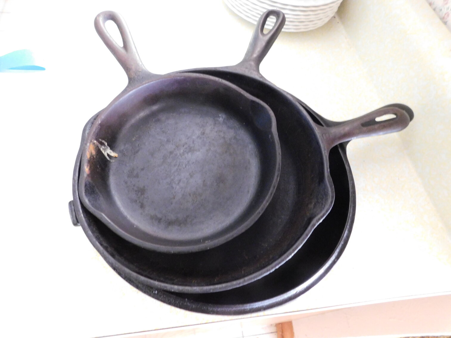 Image for Summersville, WV – Estate of Thomas & Camilla Whitlock: Gravely Lawn Tractor, Antique & Modern Furniture, Glassware, Cast Iron, and much More!