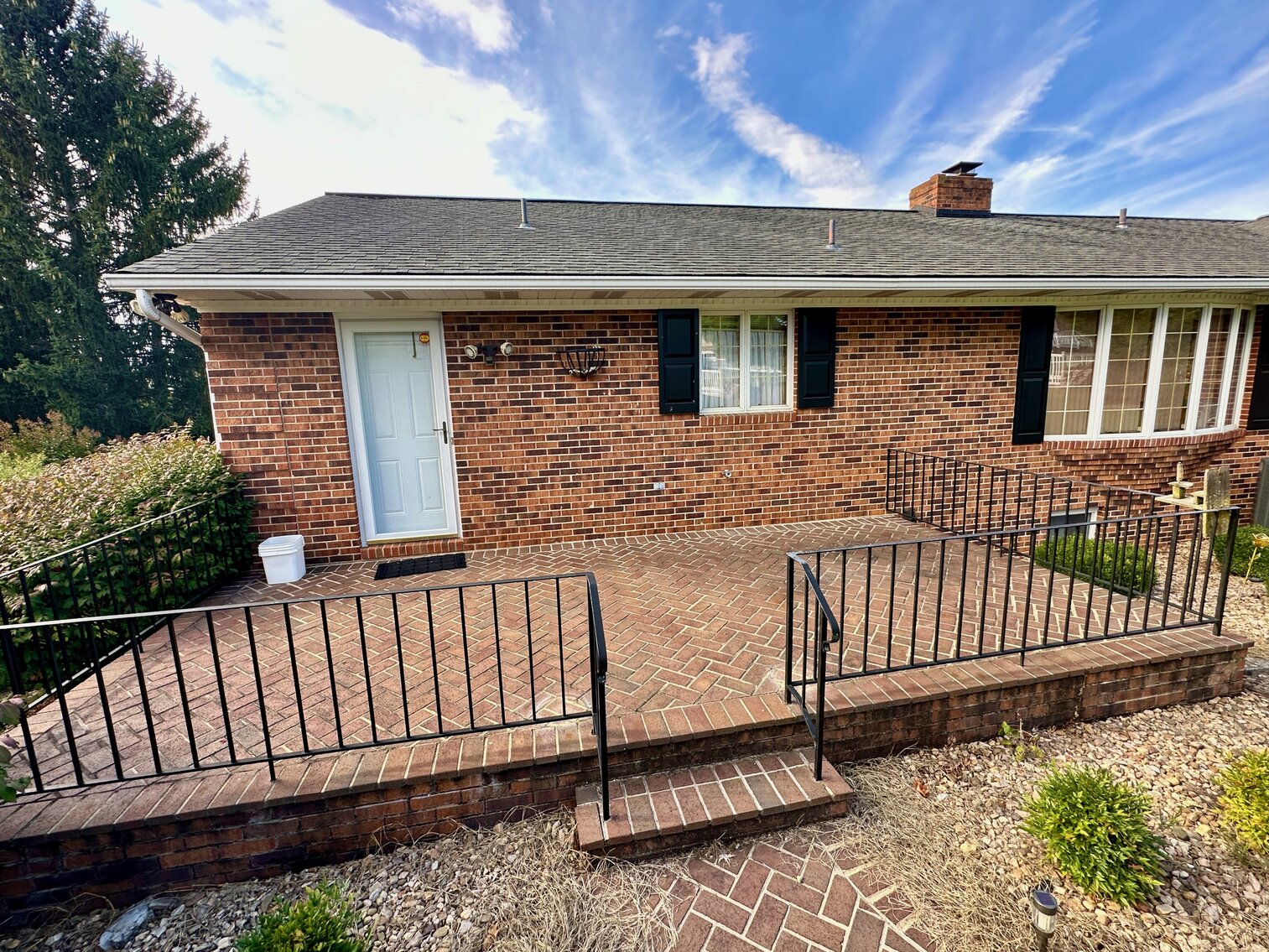 Image for Immaculate 3 BR/3.5 BA Brick Home w/Finished Walk-Out Basement Only Minutes from JMU & I-81--- Belmont Estates