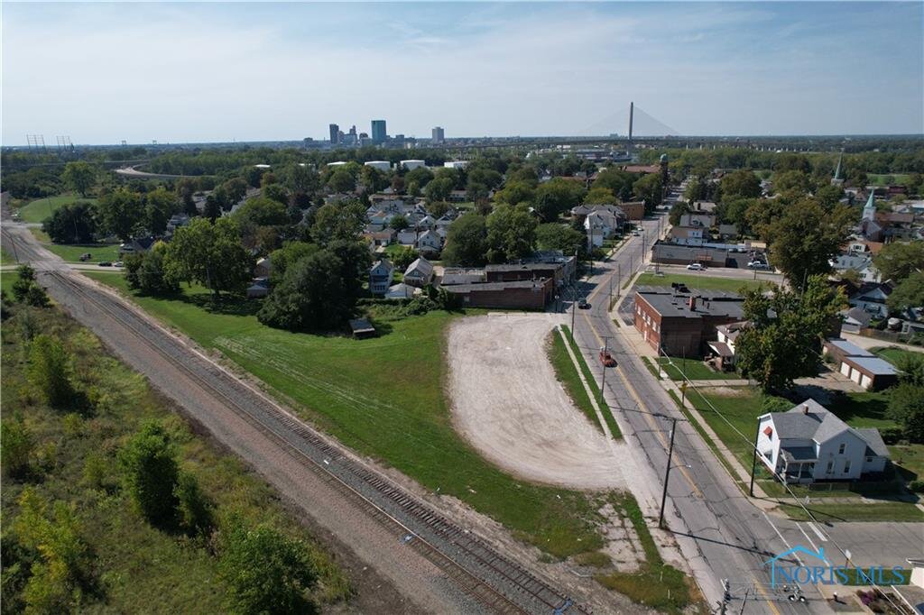 Image for MINIMUM BID AUCTION $125,000! 2212 Consaul St