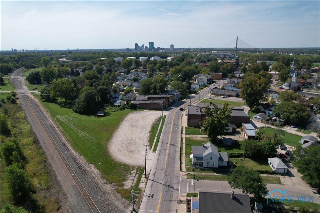 Image for MINIMUM BID AUCTION $125,000! 2212 Consaul St