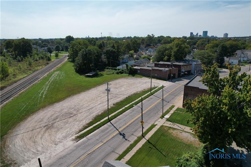 Image for MINIMUM BID AUCTION $125,000! 2212 Consaul St