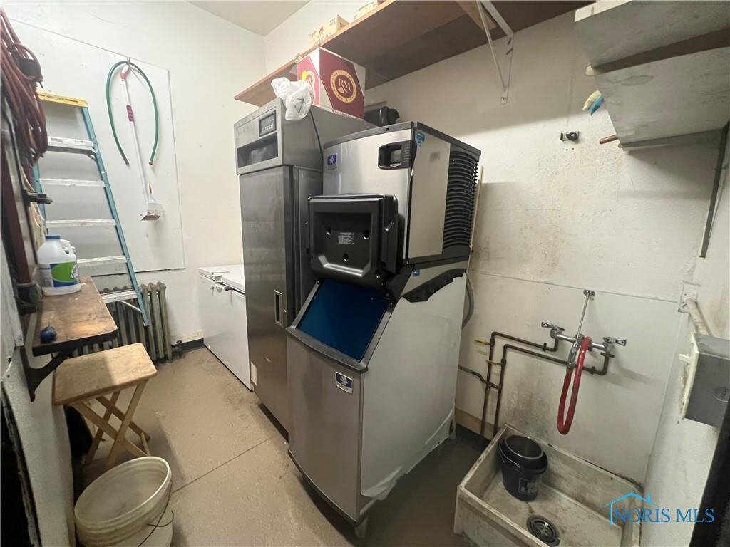 Image for MINIMUM BID AUCTION $125,000! 2212 Consaul St