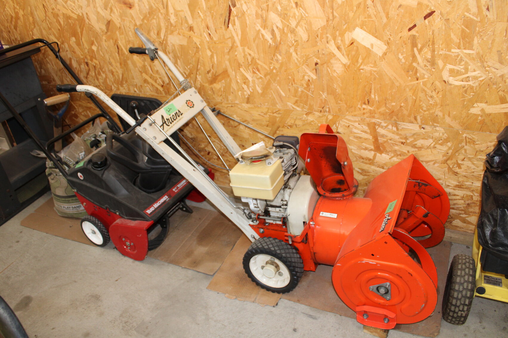 Image for Jim and Twyla Rowley Living Estate Auction