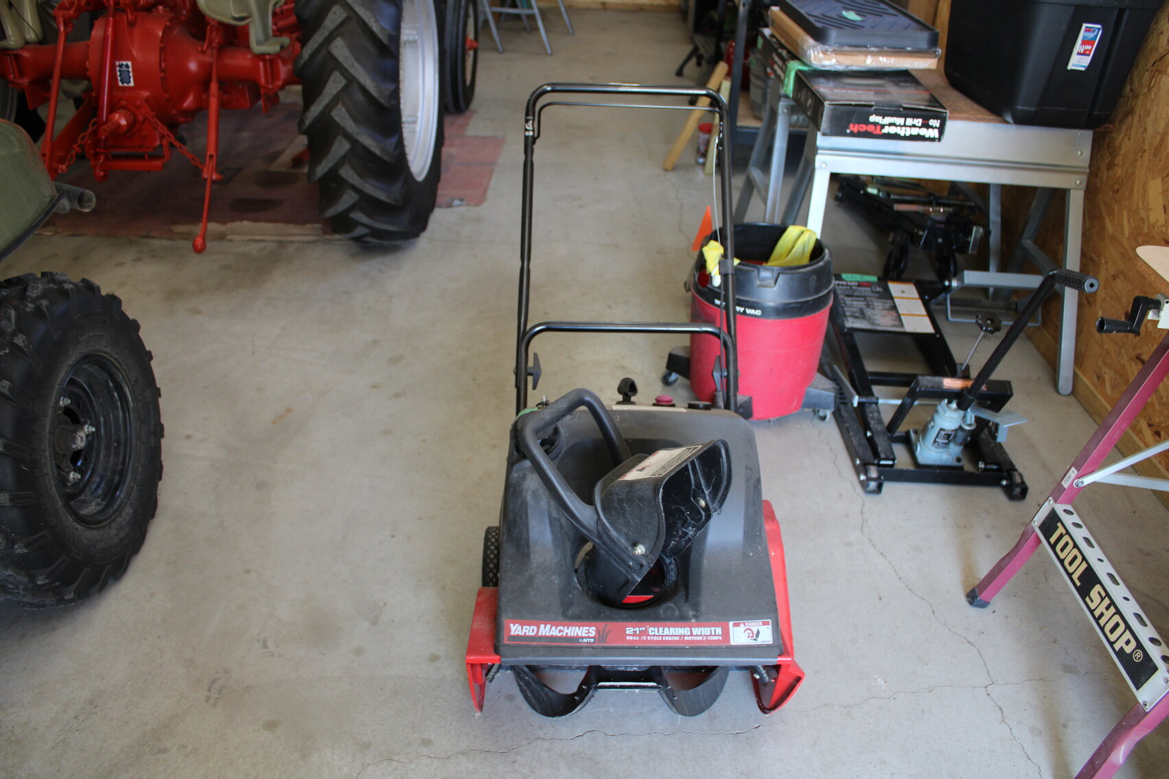 Image for Jim and Twyla Rowley Living Estate Auction