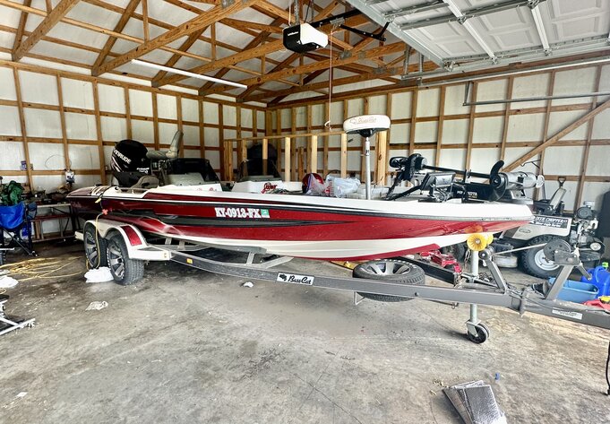 Image for Smithland 3 Bed 2 Bath & Personal Property