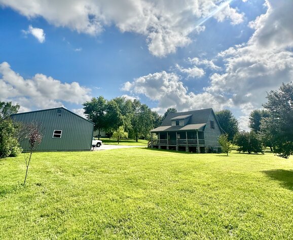 Image for Smithland 3 Bed 2 Bath & Personal Property