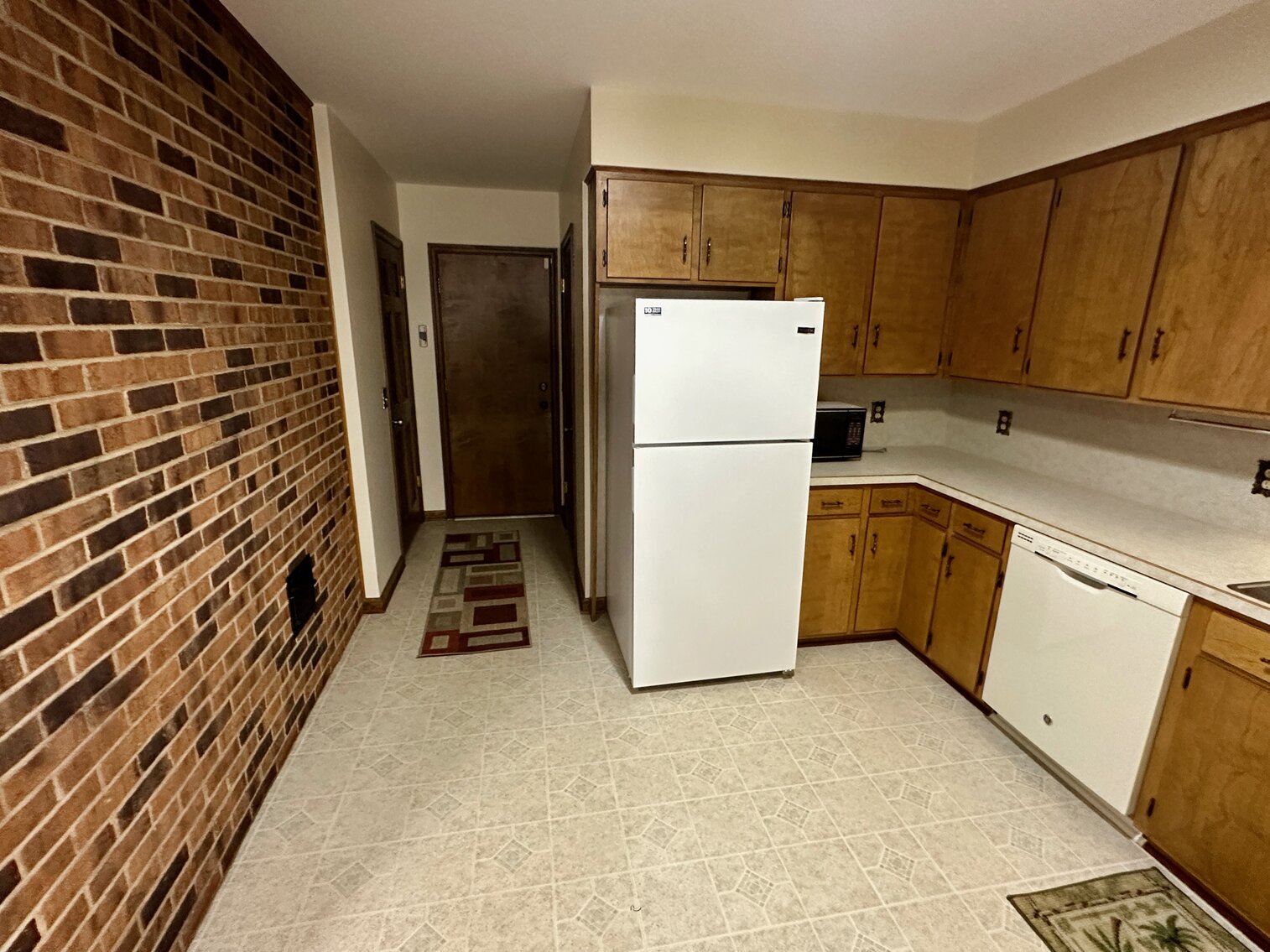 Image for Immaculate 3 BR/3.5 BA Brick Home w/Finished Walk-Out Basement Only Minutes from JMU & I-81--- Belmont Estates