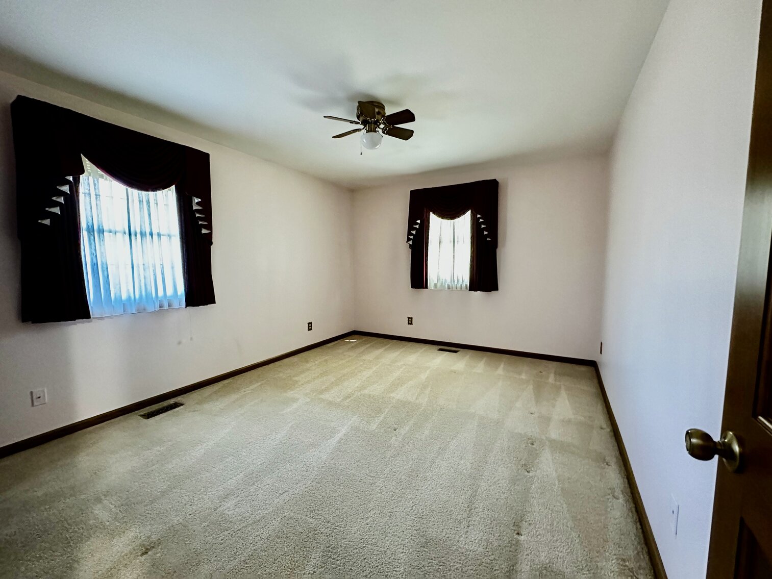 Image for Immaculate 3 BR/3.5 BA Brick Home w/Finished Walk-Out Basement Only Minutes from JMU & I-81--- Belmont Estates