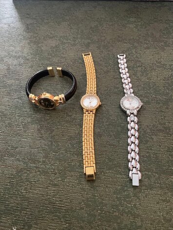 Image for (Maumee OH) Dodge Grand Caravan, Home Contents, Furniture, Figurines (Blackstone)