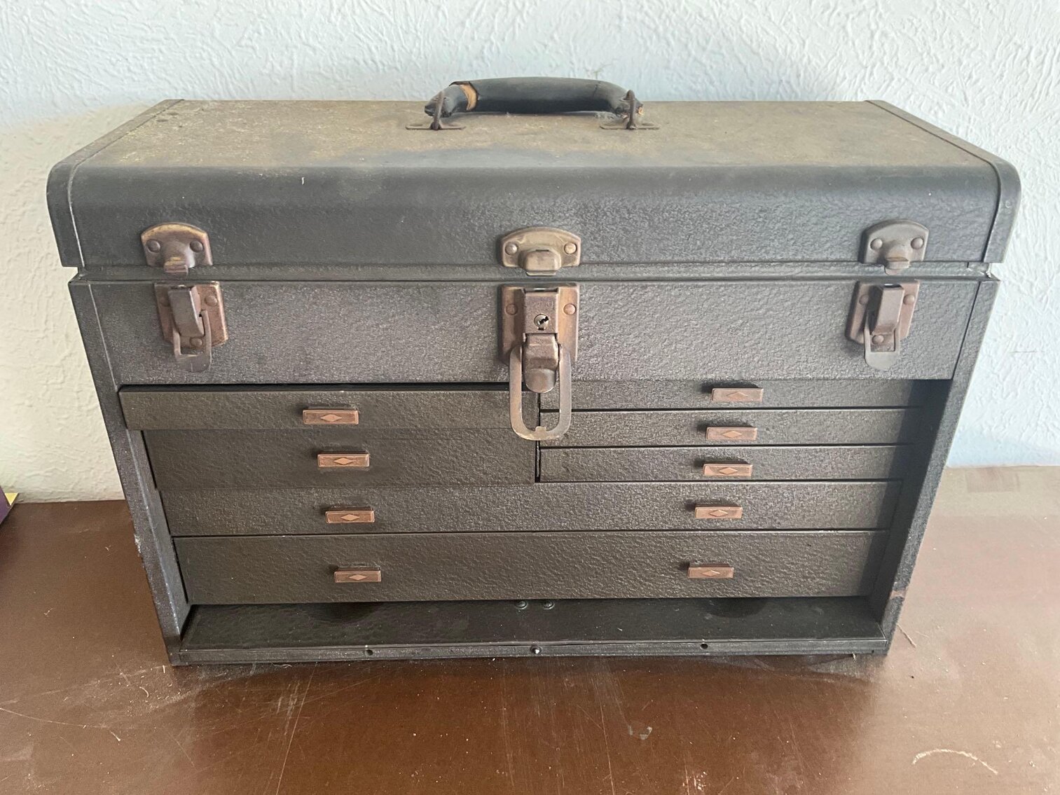 Image for (Maumee OH) Dodge Grand Caravan, Home Contents, Furniture, Figurines (Blackstone)