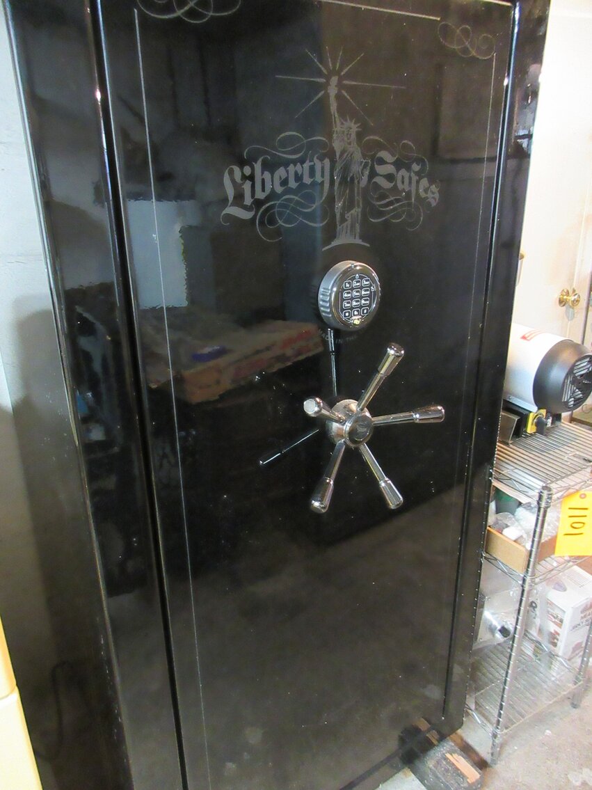 Image for Imperial, PA – 20+ Guns, Huge Selection of Tools, Outdoor Gear, Fishing Tackle, Small Appliances, Glassware, China, Furniture, and More!