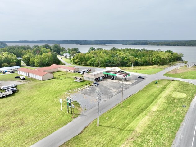 Image for Sinclair Convenience Store & Lake Barkley Liquors Auction