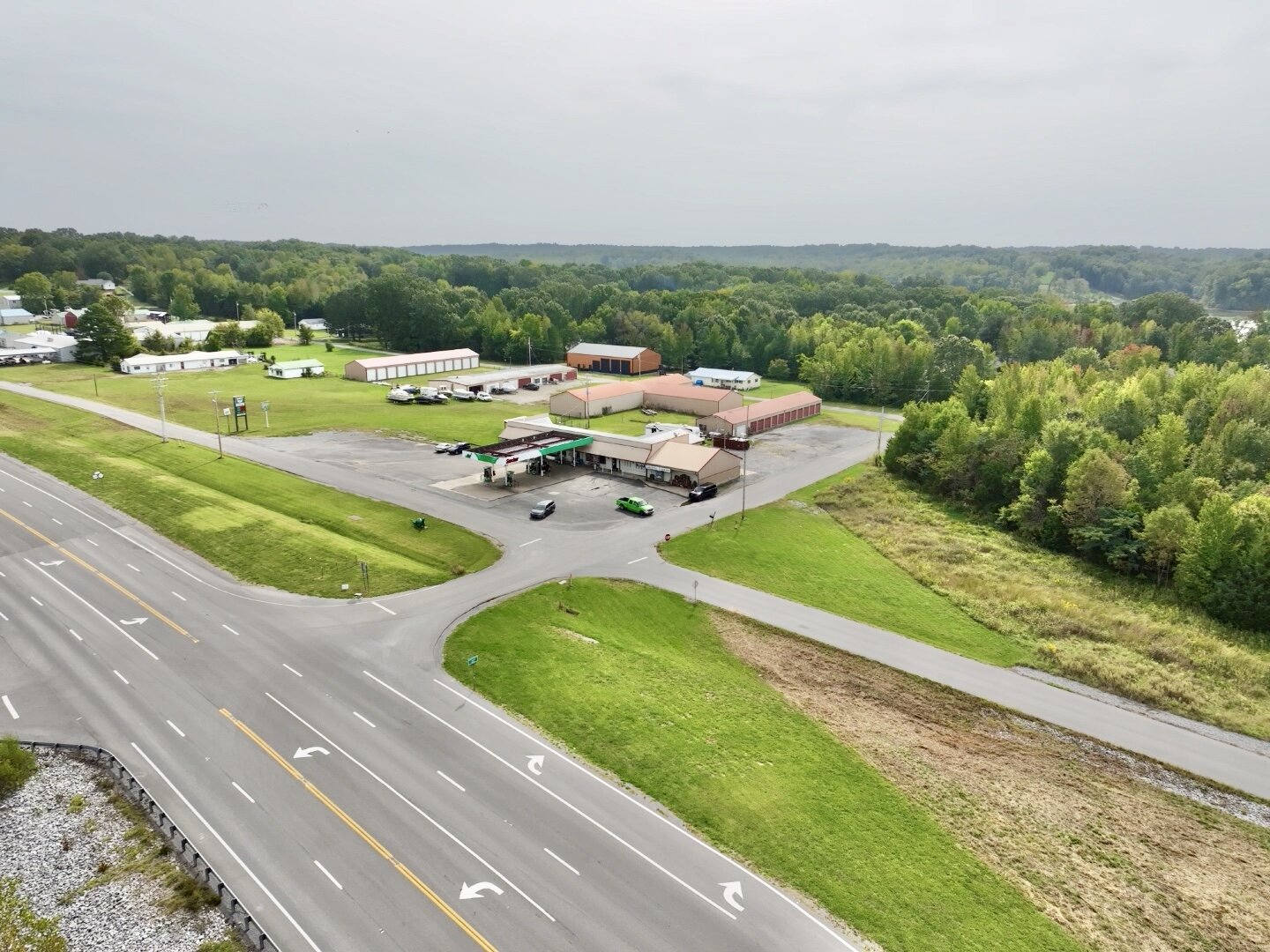 Image for Sinclair Convenience Store & Lake Barkley Liquors Auction