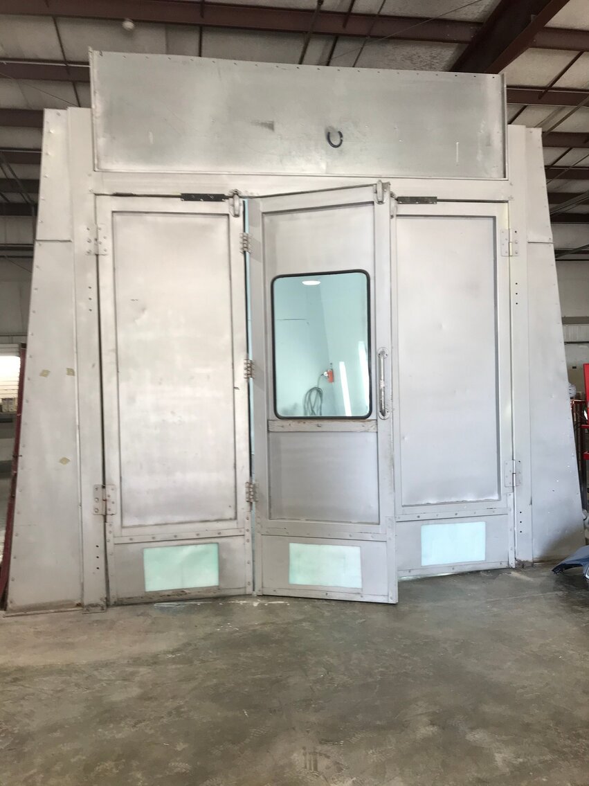 WV Autobody Shop Liquidation Paint Booth, Frame Machine