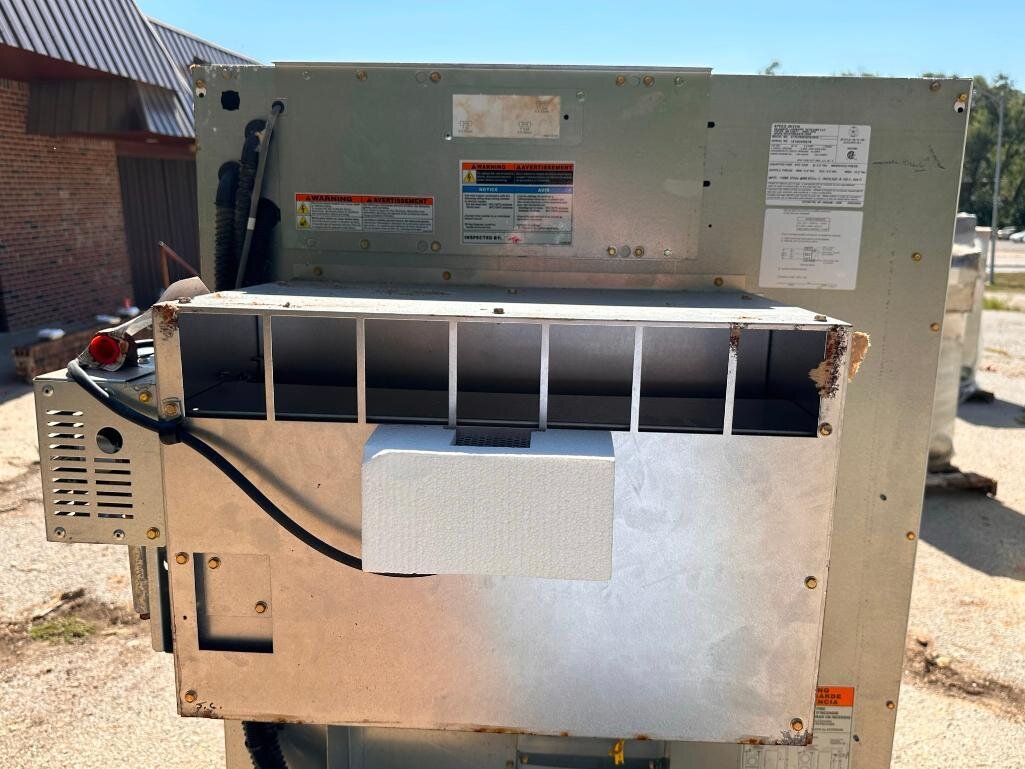 Image for 12 New Speed Queen Commercial Coin-Op Clothes Dryers Omaha