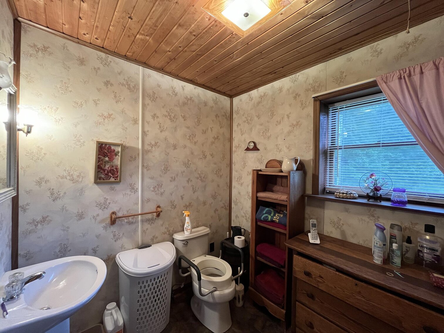 Image for SOLD $92,400 - 2 Bedroom Cabin on 1.9 Acres in Marion County