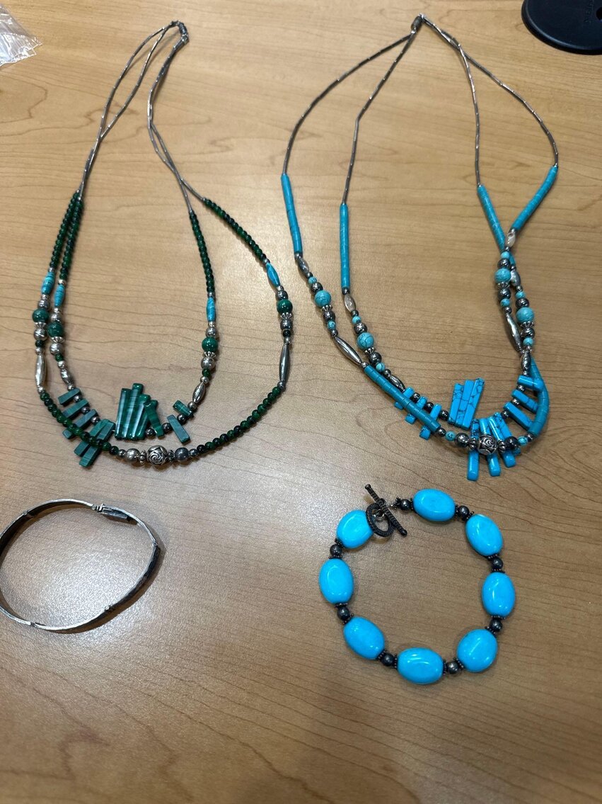 Image for (Whitehouse OH) Furniture, Memorabilia Jewelry, Prints, Stone, Decor (Weckerly)