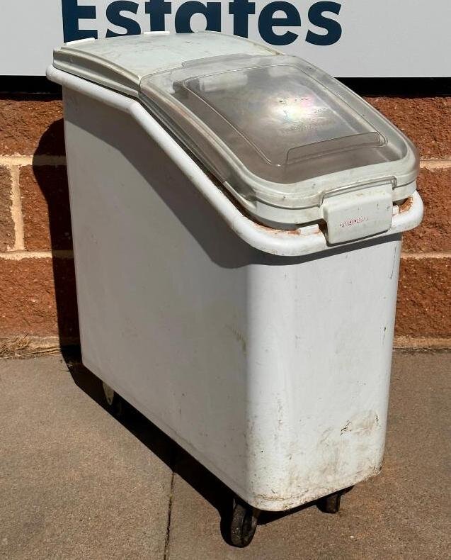 Image for Short Notice Restaurant Equip. & Furniture