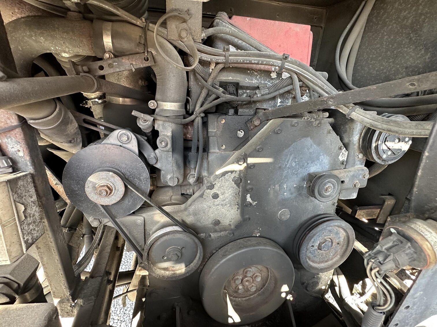 Image for Saint Albans - 2003 Newmark Essex M-4373 Kensington RV