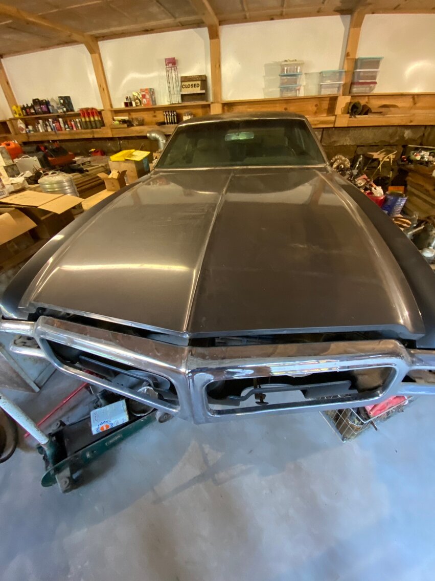 Mannington, WV Cargo Van, Trailer, Antique Cars & Parts, Tons of