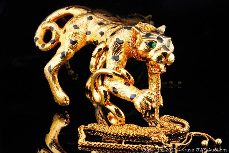 Image for Emirate Pure Gold Hoard and Luxury Handbags