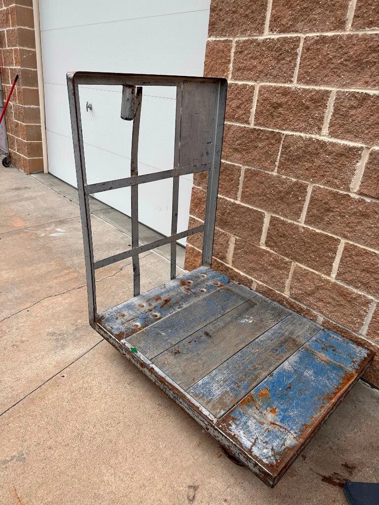 Image for GMC 16ft Box Truck, Chevy 4x4 Pickup w/ Boss V-Plow, Industrial Auction