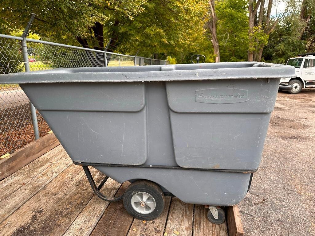 Image for GMC 16ft Box Truck, Chevy 4x4 Pickup w/ Boss V-Plow, Industrial Auction