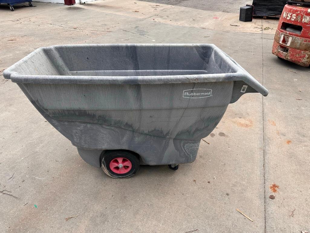 Image for GMC 16ft Box Truck, Chevy 4x4 Pickup w/ Boss V-Plow, Industrial Auction