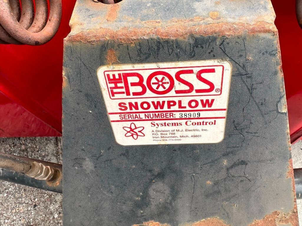 Image for GMC 16ft Box Truck, Chevy 4x4 Pickup w/ Boss V-Plow, Industrial Auction