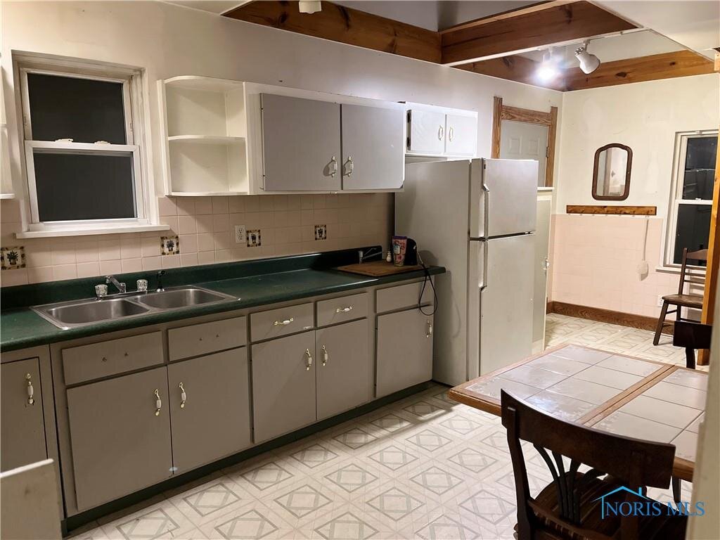 Image for MINIMUM BID AUCTION $69,000! 1351 Corry Ave