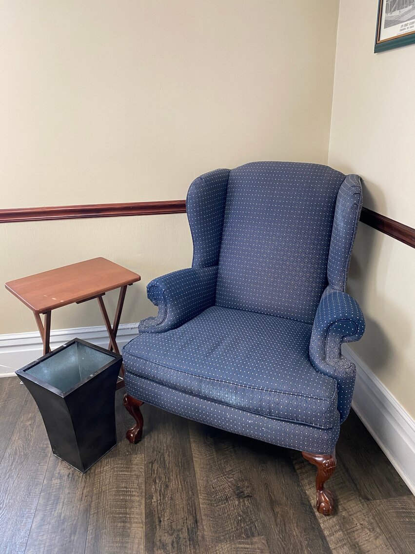 Image for Vienna, WV – Office Equipment, Furniture, Framed Prints, and Much More!