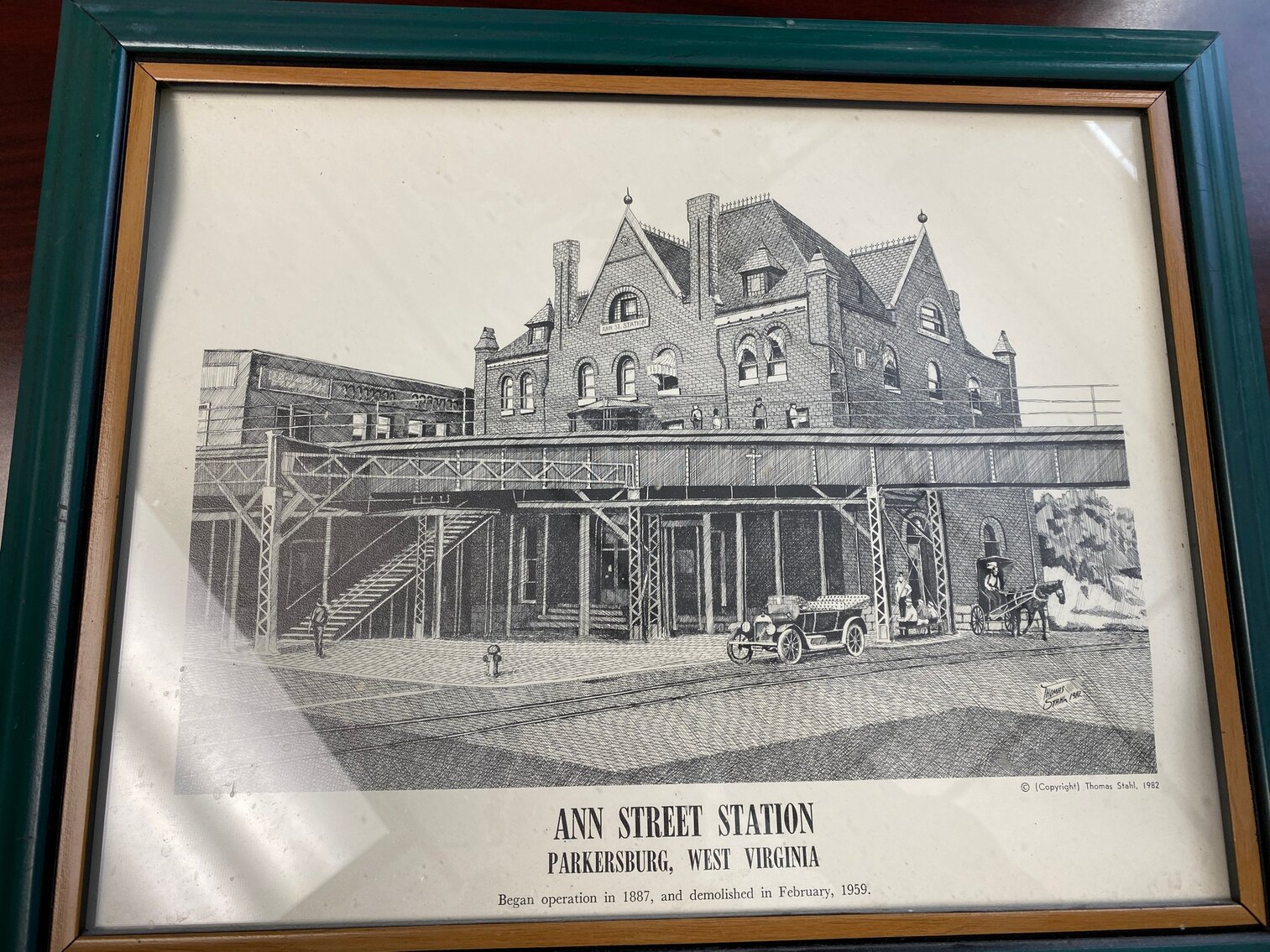 Image for Vienna, WV – Office Equipment, Furniture, Framed Prints, and Much More!