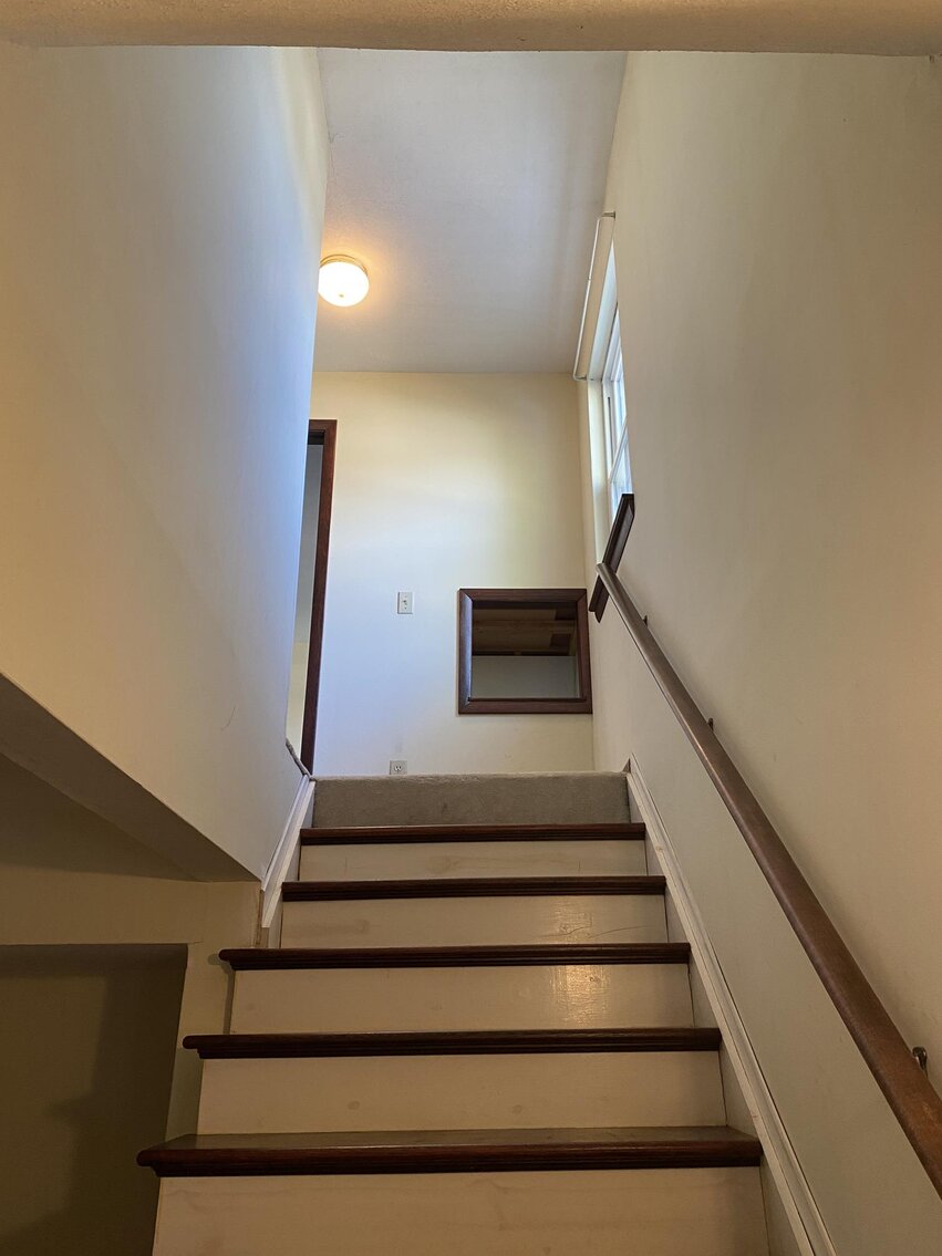 Image for SOLD $79,200 - Clean 3 Bedroom in Saint Albans