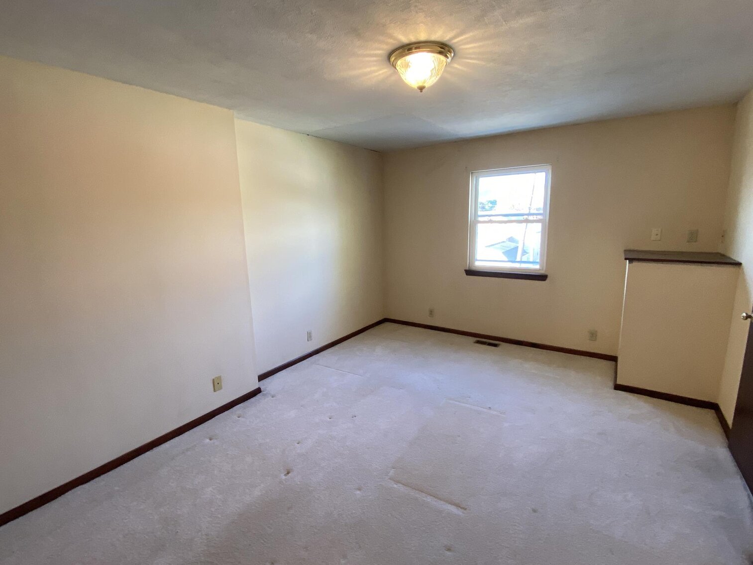 Image for SOLD $79,200 - Clean 3 Bedroom in Saint Albans