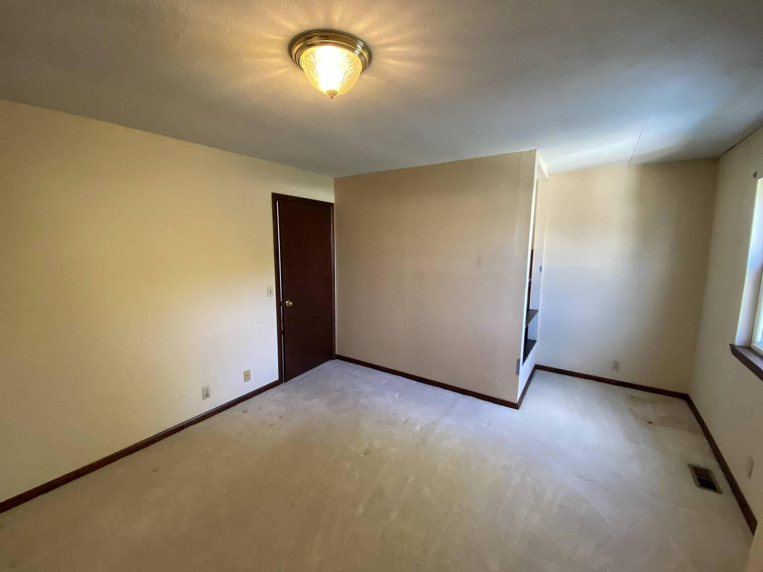 Image for SOLD $79,200 - Clean 3 Bedroom in Saint Albans