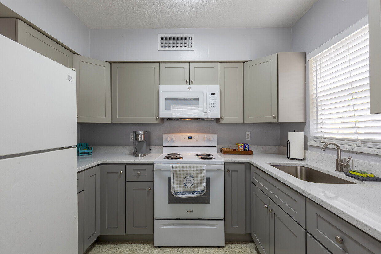 Image for 644 72 Ave , St Pete Beach FL 33706