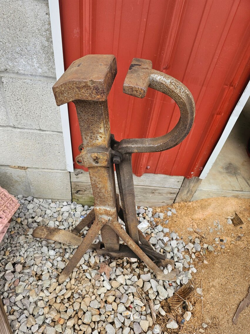 Image for Milton, WV – Vehicles, Tools, Antiques, Furniture, Coins, Case XX Knives, and more!